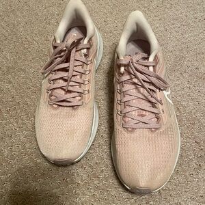 Light Pink Nike Zoom Pegasus 39 - Women’s Size 8